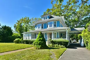 101 Wallace St, Freeport, NY 11520 - Photo 2