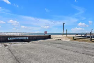 18 Landing Ln, East Quogue, NY 11942 - Photo 32