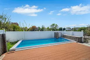 24 Raynor St, West Babylon, NY 11704 - Photo 40