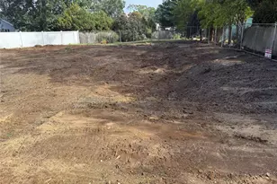 526 Park Ave, Merrick, NY 11566 - Photo 4