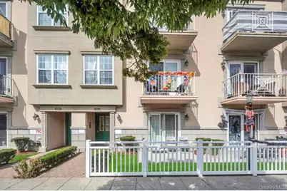 10314 Rockaway Beach Boulevard #2B, Rockaway Beach, NY 11694 - Photo 2