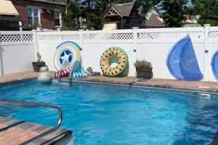 151-25 21st Ave, Whitestone, NY 11357 - Photo 28