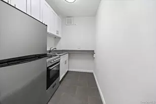 2630 Kingsbridge Terrace, Bronx, NY 10463 - Photo 2