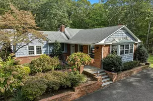 250 Manor Rd, Huntington, NY 11743 - Photo 6