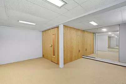 250 Manor Road, Huntington, NY 11743 - Photo 34