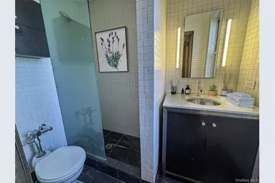 333 E 53rd Street #5C, New York, NY 10022 - Photo 10