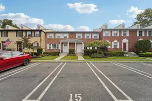 463 Hopi Ct, Suffern, NY 10901 - Photo 2