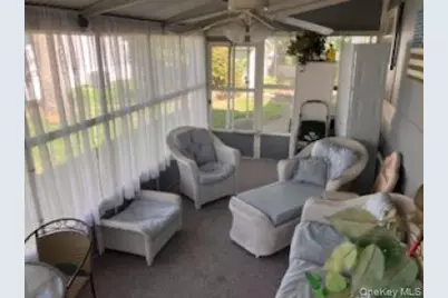 Old Country Old Country Road #44, Riverhead, NY 11901 - Photo 8