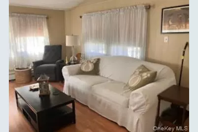 Old Country Old Country Road #44, Riverhead, NY 11901 - Photo 12