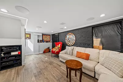 1708 Cornelius Avenue, Wantagh, NY 11793 - Photo 22