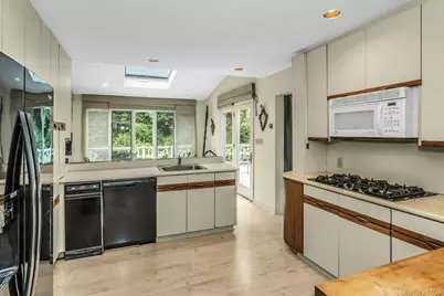 17 Church Street, Locust Valley, NY 11560 - Photo 12