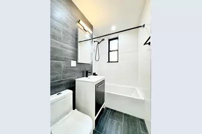 32-86 33rd Street #F8, Astoria, NY 11106 - Photo 4