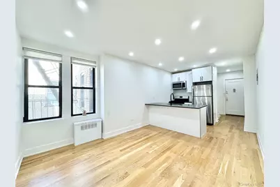 32-86 33rd Street #F8, Astoria, NY 11106 - Photo 1