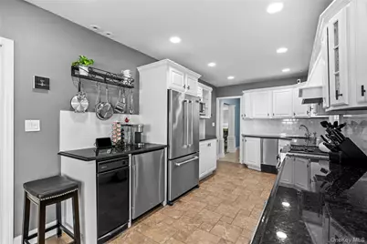 156 Cabot Road, Massapequa, NY 11758 - Photo 16