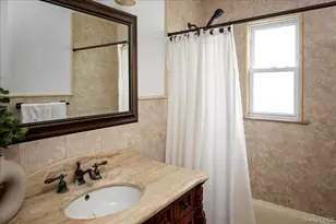 504 Saddle Ridge Rd, Woodmere, NY 11598 - Photo 16