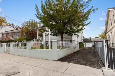 4534 Hoxie Street, Bronx, NY 10470 - Photo 2