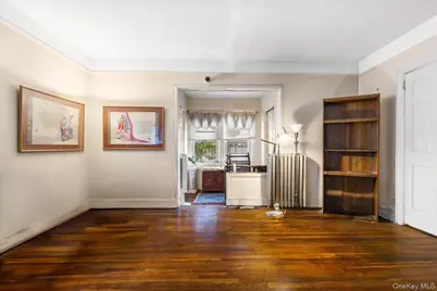 4534 Hoxie Street, Bronx, NY 10470 - Photo 6