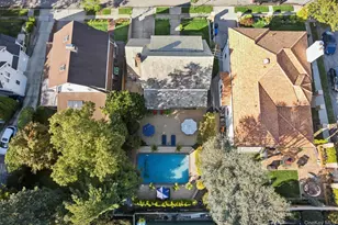 52-11 Redfield St, Douglaston, NY 11362 - Photo 30