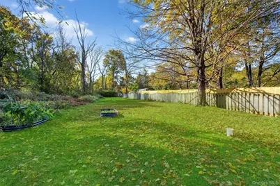 17 Fishkill Hook Road, Hopewell Junction, NY 12533 - Photo 24