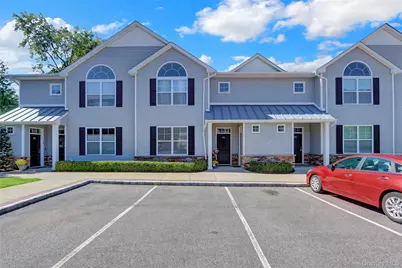 704 Breton Way #704, Glen Cove, NY 11542 - Photo 2