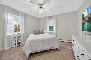 126 Foxwood Dr S, Newburgh, NY 12550 - Photo 32