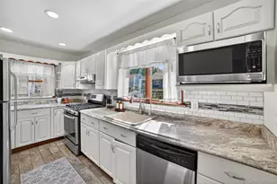 916 Bernard Rd, Peekskill, NY 10566 - Photo 14