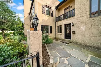 215 Middle Neck Road #D3, Great Neck, NY 11021 - Photo 26