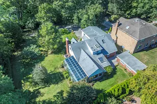 53-21 240th St, Douglaston, NY 11362 - Photo 38