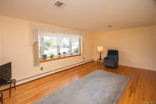 44 Lamb Ave, Saugerties, NY 12477 - Photo 2