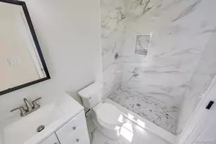 2 Pearl Pl, Greenlawn, NY 11740 - Photo 18