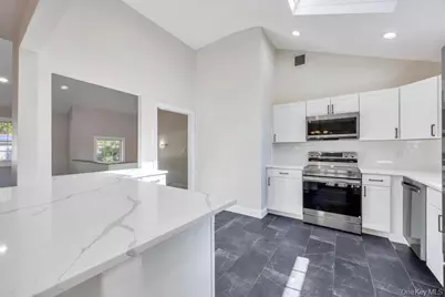 2 Pearl Place, Greenlawn, NY 11740 - Photo 10