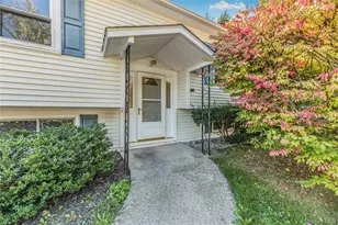 37 Scott Dr, Wappingers Falls, NY 12590 - Photo 2