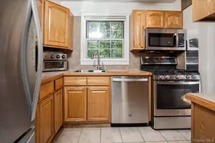 3 Campus Pl, Scarsdale, NY 10583 - Photo 10
