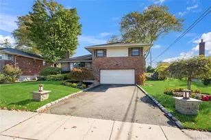 17 Center Dr, Syosset, NY 11791 - Photo 30