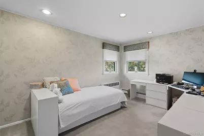 17 Center Drive, Syosset, NY 11791 - Photo 26