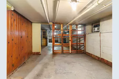 7021 72nd Place, Glendale, NY 11385 - Photo 10