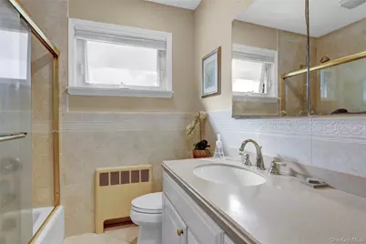 60 Elizabeth Drive, Bethpage, NY 11714 - Photo 10