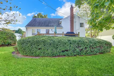 60 Elizabeth Drive, Bethpage, NY 11714 - Photo 16