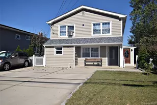 436 Herzel Blvd, West Babylon, NY 11704 - Photo 2