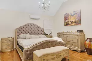 18 Plow Ln, Levittown, NY 11756 - Photo 12