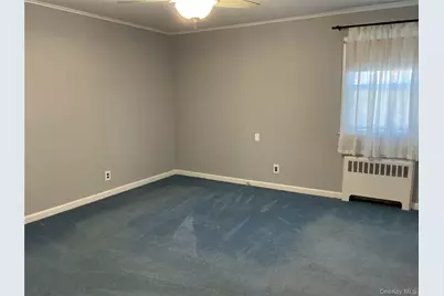 537 Church Street, Westbury, NY 11590 - Photo 8