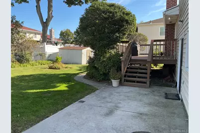 537 Church Street, Westbury, NY 11590 - Photo 16