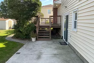 537 Church St, Westbury, NY 11590 - Photo 20