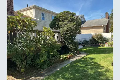 537 Church Street, Westbury, NY 11590 - Photo 18
