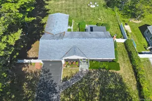 221 Burr Rd, East Northport, NY 11731 - Photo 30