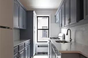 35-35 75th St, Jackson Heights, NY 11372 - Photo 2