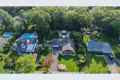 102 Sycamore Circle, Stony Brook, NY 11790 - Photo 42