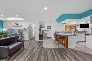 102 Sycamore Cir, Stony Brook, NY 11790 - Photo 6