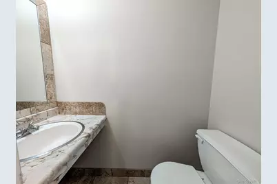 136 Hill Crescent, Calverton, NY 11933 - Photo 10