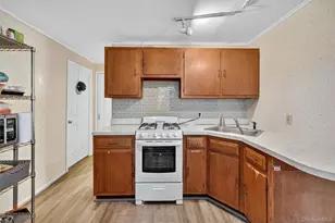 283 Calhoun Ave, Bronx, NY 10465 - Photo 26